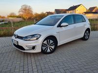 Gebraucht VW Golf 100 kW (136 PS) 2019 Weiß Limousine