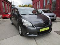 Gebraucht Toyota Verso Edition 147 PS (108 kW) 2011 Grau metallic Van / Kleinbus