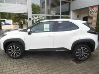 Neu Toyota Yaris Cross 131 PS (96 kW) 2025 Schneeweiß SUV