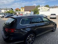 Gebraucht VW Passat Comfortline 190 PS (139 kW) 2018 Grau Kombi