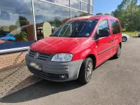 Używany VW Caddy Maxi 105 KM (77 kW) 2009 Czerwony Minivan