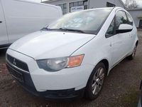 Gebraucht Mitsubishi Colt 95 PS (69 kW) 2011 Weiß Kleinwagen