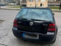 Second-hand VW Golf IV 110 CP (80 kW) 2003 Negru Berlinǎ