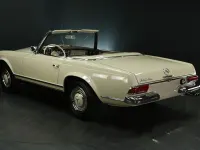 Gebraucht Mercedes 230 150 PS (110 kW) 1967 Beige Cabrio