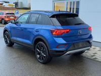 Neu VW T-Roc Style 150 PS (110 kW) 2026 Ravennablau metallic SUV
