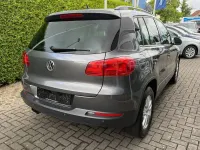 Gebraucht VW Tiguan Trendline 122 PS (89 kW) 2015 Grau SUV