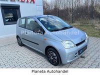 Gebraucht Daihatsu Cuore 58 PS (42 kW) 2004 Silber Kleinwagen