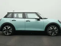 Second-hand Mini Cooper S Classic 204 CP (150 kW) 2025 Verde Hatchback