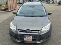 gebraucht Ford Focus Turnier 1.6 TDCi DPF Start-Stopp-System Titanium