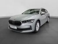 Neu Skoda Superb Selection 150 PS (110 kW) 2026 Silber Kombi