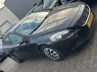 Gebraucht Volvo V40 190 PS (139 kW) 2014 Schwarz Limousine