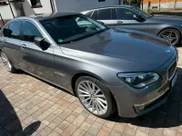 Gebraucht BMW 730 Sport Line 258 PS (189 kW) 2015 Grau Limousine