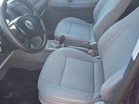 Gebraucht VW Polo 64 PS (47 kW) 2003 Rot Limousine