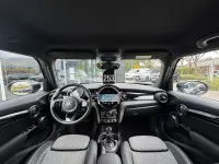 Gebraucht Mini Cooper Premium 136 PS (100 kW) 2022 Mini yours enigmatic black Kleinwagen