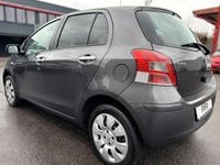 Gebraucht Toyota Yaris Edition 99 PS (72 kW) 2011 Grau Kleinwagen