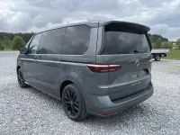 Neu VW Multivan Life 150 PS (110 kW) 2026 Grau, indiumgrau metallic (x3) Van / Kleinbus
