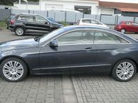 Gebraucht Mercedes E220 Avantgarde 170 PS (125 kW) 2012 Grau Coupé