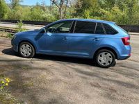 Gebraucht Skoda Rapid Ambition 105 PS (77 kW) 2015 Denimblau metallic Kleinwagen