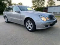 Gebraucht Mercedes E220 150 PS (110 kW) 2005 Silber Kombi