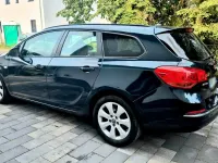 Gebraucht Opel Astra 120 PS (88 kW) 2015 Grün Kombi