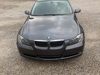 Gebraucht BMW 325 197 PS (144 kW) 2006 Grau Limousine