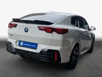 Neu BMW iX2 Performance 225 kW (306 PS) 2026 Weiß SUV