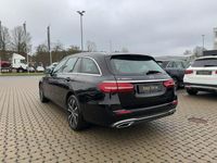 Gebraucht Mercedes E300 Avantgarde 306 PS (225 kW) 2022 Schwarz Limousine