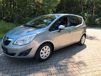 Gebraucht Opel Meriva Design Edition 120 PS (88 kW) 2012 Silber Van / Kleinbus