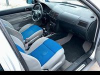 Gebraucht VW Golf IV 75 PS (55 kW) 2001 Silber Kleinwagen