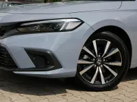 Neu Honda Civic Elegance 184 PS (135 kW) 2026 Sonic grey pearl Limousine