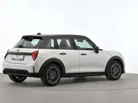 Używany Mini Cooper S Classic 204 KM (150 kW) 2024 Biały Hatchback