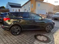 Gebraucht Toyota RAV4 Executive 124 PS (91 kW) 2013 Grün SUV