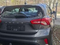 Gebraucht Ford Focus Active 125 PS (91 kW) 2019 Grau Limousine