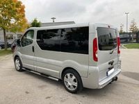 Gebraucht Opel Vivaro 145 PS (106 kW) 2010 Starsilber Van / Kleinbus