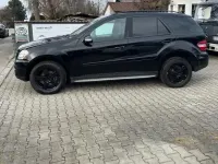 Gebraucht Mercedes ML320 211 PS (155 kW) 2007 Schwarz SUV