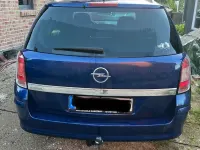 Gebraucht Opel Astra 140 PS (102 kW) 2008 Blau Kombi