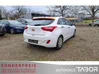Gebraucht Hyundai i30 Classic 99 PS (72 kW) 2013 Creamy white Limousine