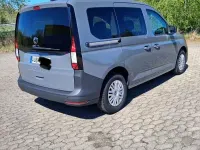 Używany VW Caddy 102 KM (75 kW) 2025 Szary Minivan