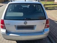 Gebraucht VW Golf IV 101 PS (74 kW) 2005 Silber Kombi
