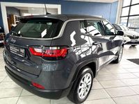 Gebraucht Jeep Compass Altitude 131 PS (96 kW) 2024 Grau SUV