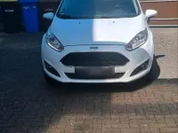 Gebraucht Ford Fiesta 80 PS (58 kW) 2016 Weiß Kleinwagen