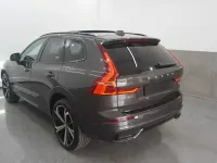 Gebraucht Volvo XC60 Plus 197 PS (144 kW) 2024 Grau SUV