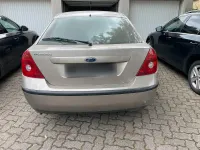 Gebraucht Ford Mondeo 110 PS (80 kW) 2002 Grau Limousine