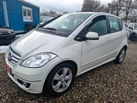 Gebraucht Mercedes A160 95 PS (69 kW) 2011 Weiß Limousine