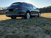 Gebraucht Skoda Superb 190 PS (139 kW) 2020 Grün Kombi