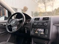 Second-hand VW Touran 105 CP (77 kW) 2014 Monovolum