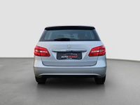 Gebraucht Mercedes B180 122 PS (89 kW) 2013 Silber Van / Kleinbus