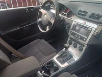 Gebraucht VW Passat 145 PS (106 kW) 2007 Schwarz Kombi