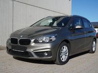 Gebraucht BMW 218 136 PS (100 kW) 2016 Platinsilber metallic Van / Kleinbus