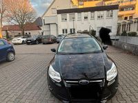 Gebraucht Ford Focus 116 PS (85 kW) 2012 Schwarz Kombi